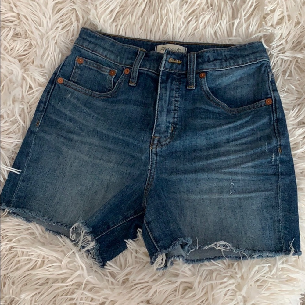 Madewell high rise denim shorts size 25